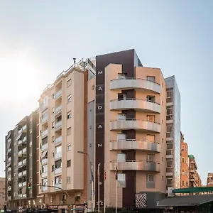 Madanis 4*, L'Hospitalet de Llobregat Spanien