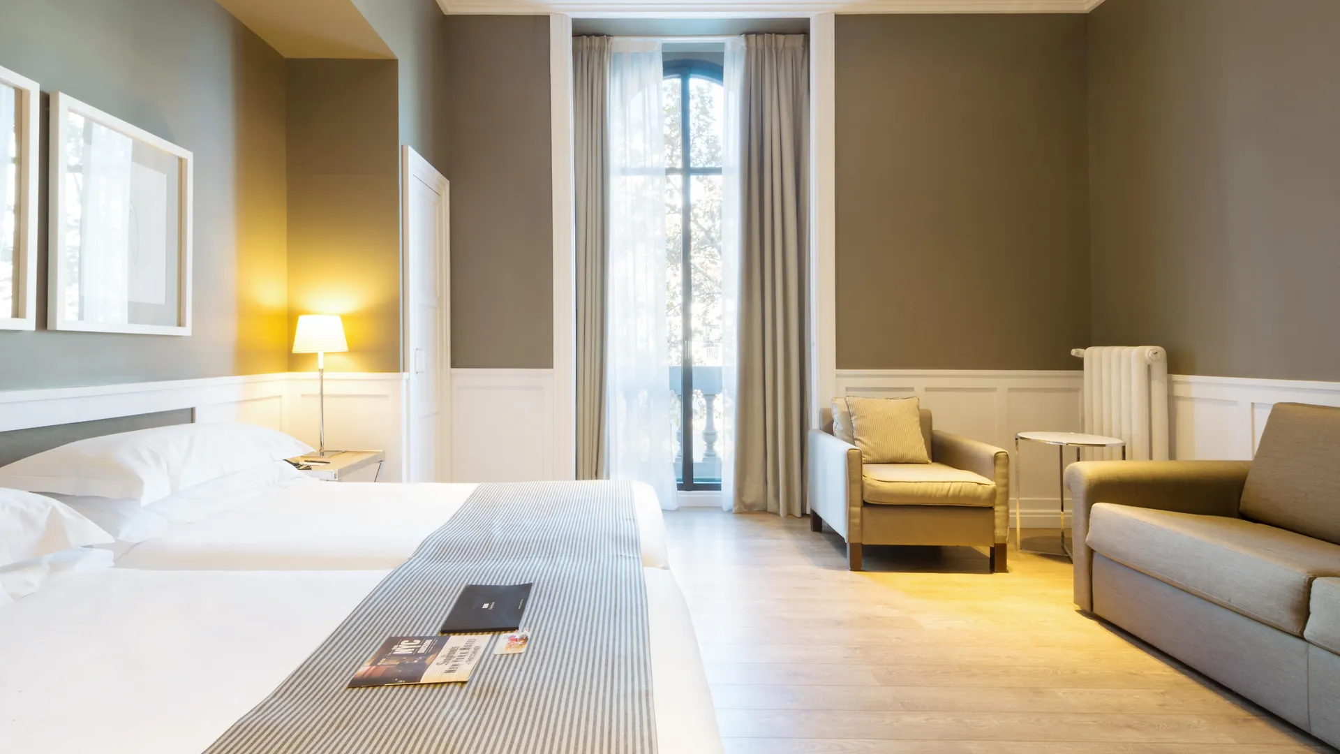 Hotel Granvia Barcelona 3*,  Spain